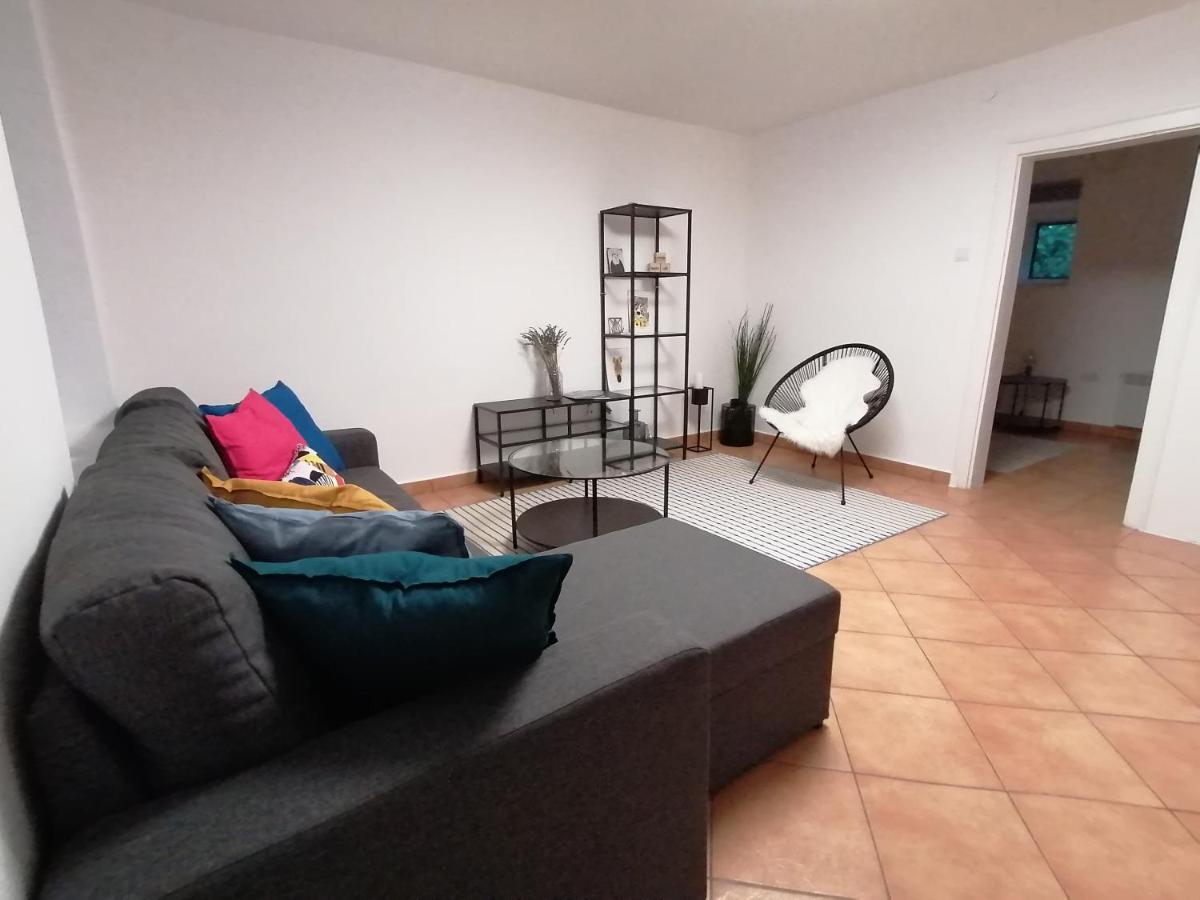 Dobo13 Apartment บาลาตงโบกลาร์ ภายนอก รูปภาพ