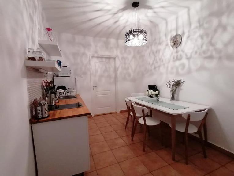 Dobo13 Apartment บาลาตงโบกลาร์ ภายนอก รูปภาพ
