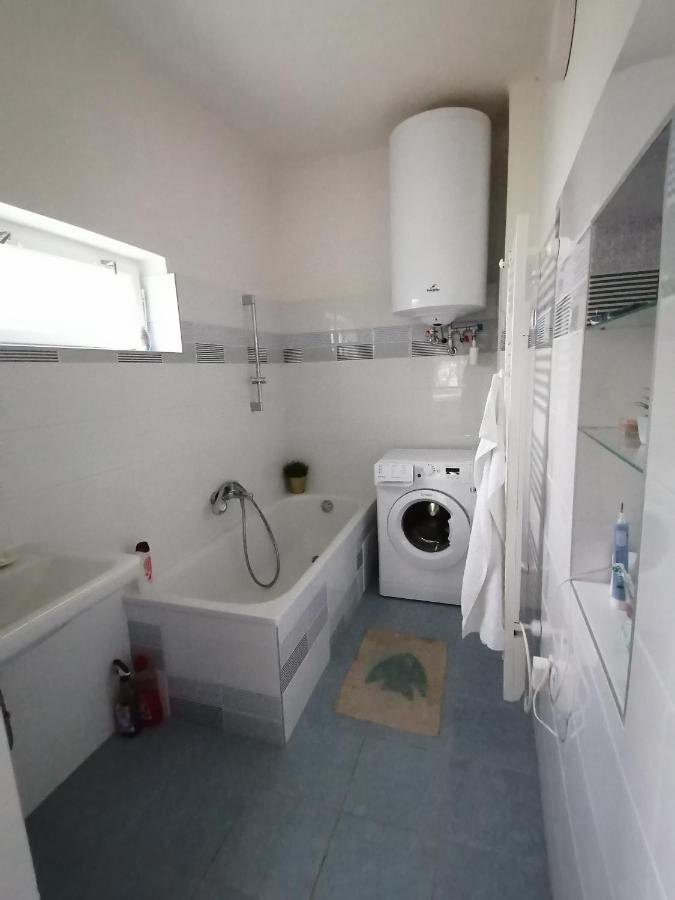 Dobo13 Apartment บาลาตงโบกลาร์ ภายนอก รูปภาพ